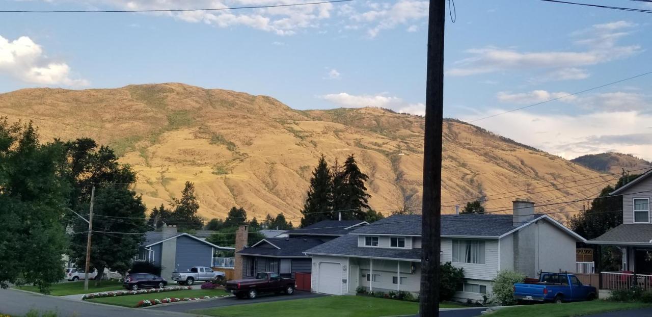 Charming - 2 Bedrooms Suite, 1 Full Bath & Family Room Kamloops Luaran gambar