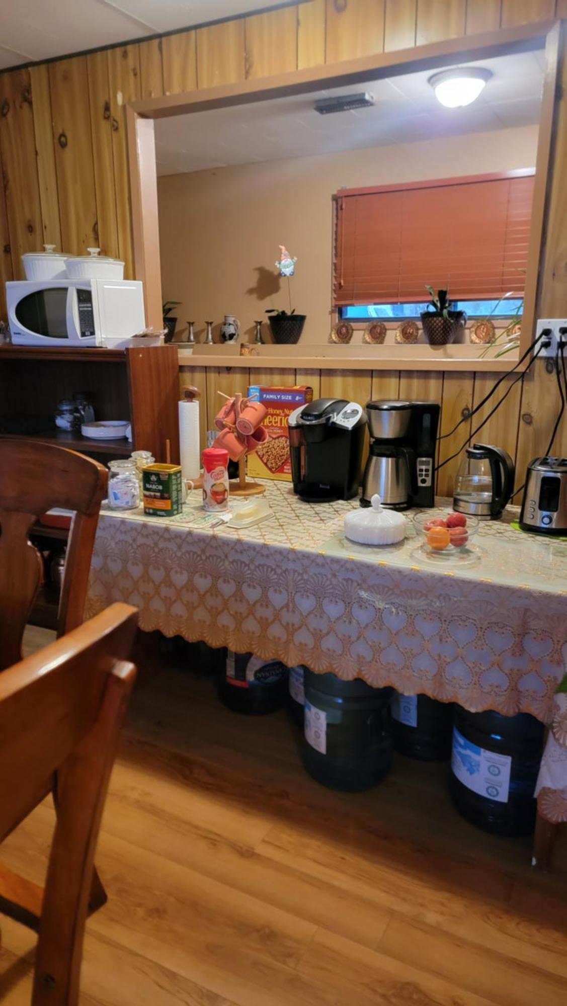 Charming - 2 Bedrooms Suite, 1 Full Bath & Family Room Kamloops Luaran gambar