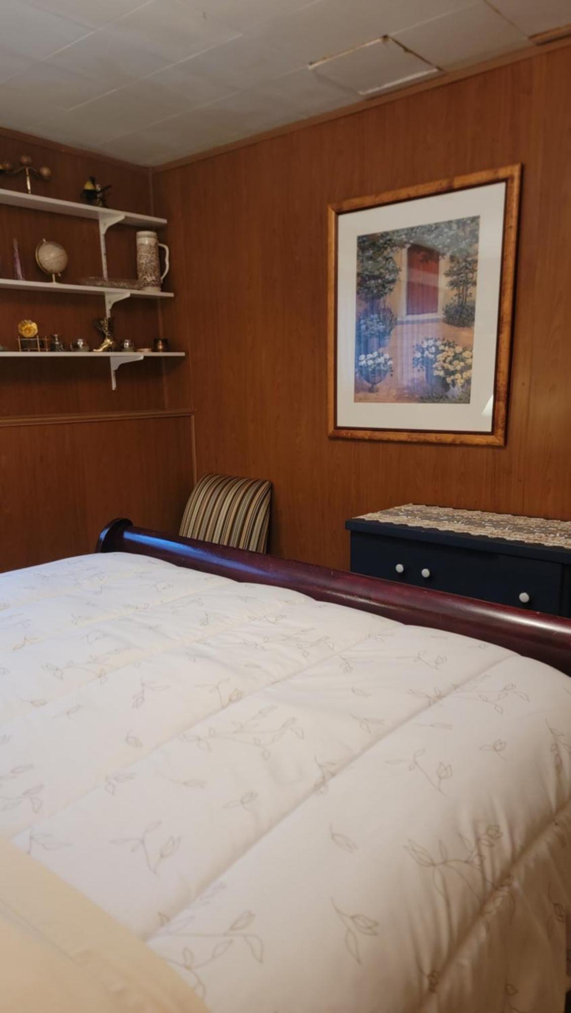 Charming - 2 Bedrooms Suite, 1 Full Bath & Family Room Kamloops Luaran gambar