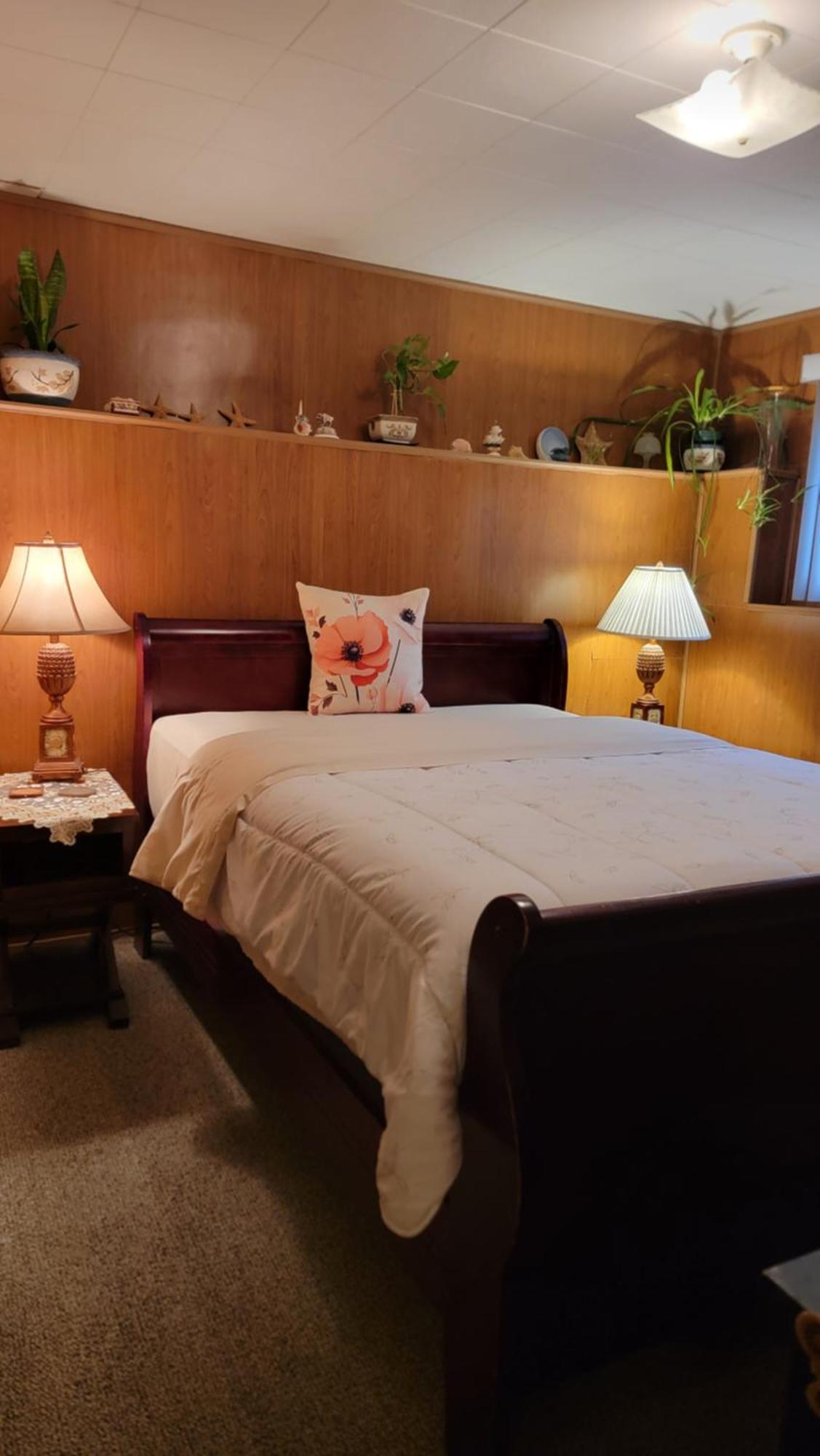 Charming - 2 Bedrooms Suite, 1 Full Bath & Family Room Kamloops Luaran gambar