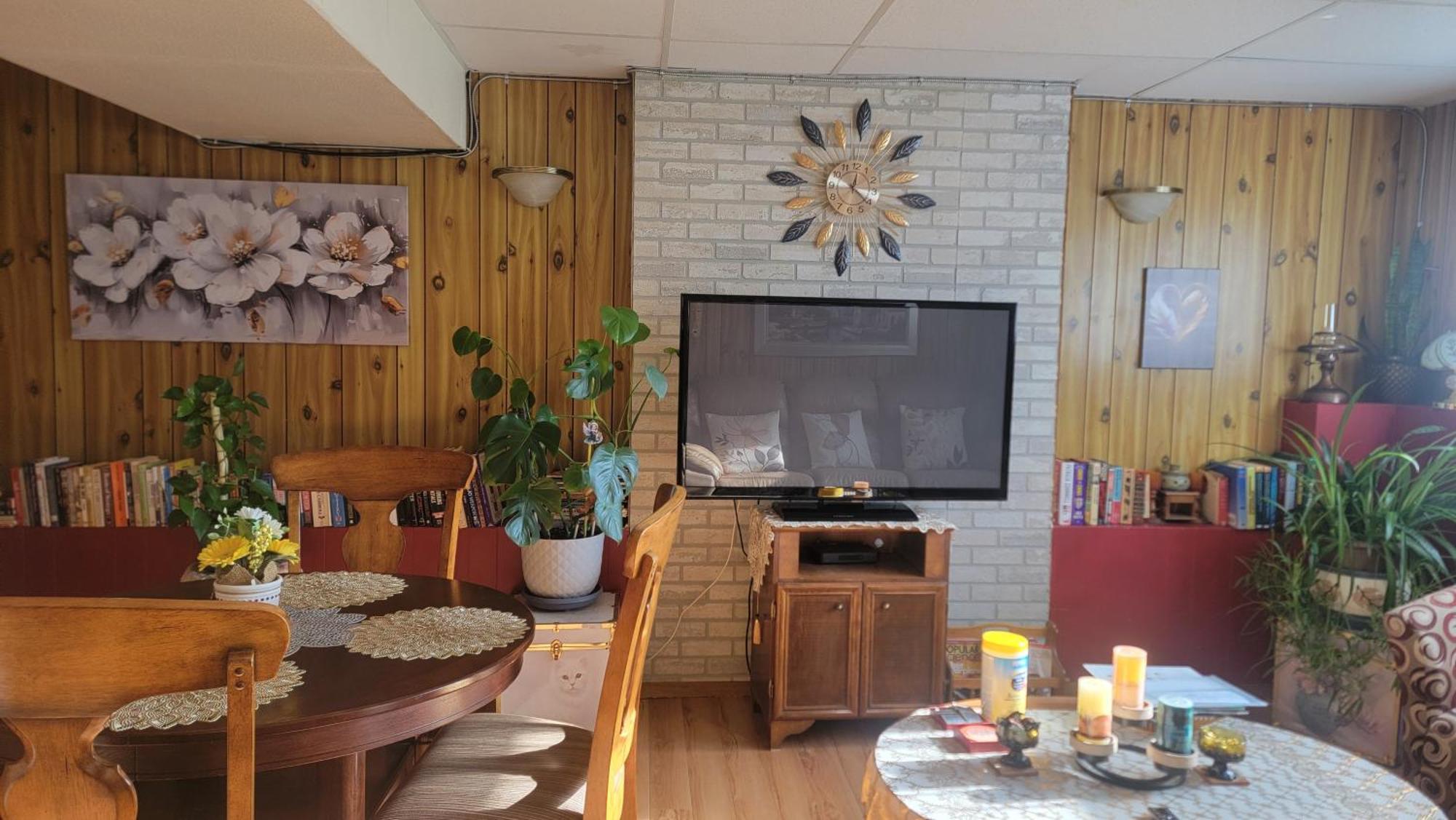 Charming - 2 Bedrooms Suite, 1 Full Bath & Family Room Kamloops Luaran gambar